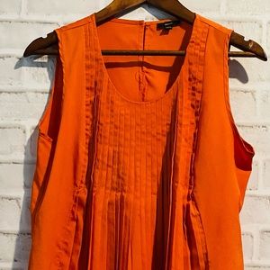 Milano woman’s orange blouse with pleated L8